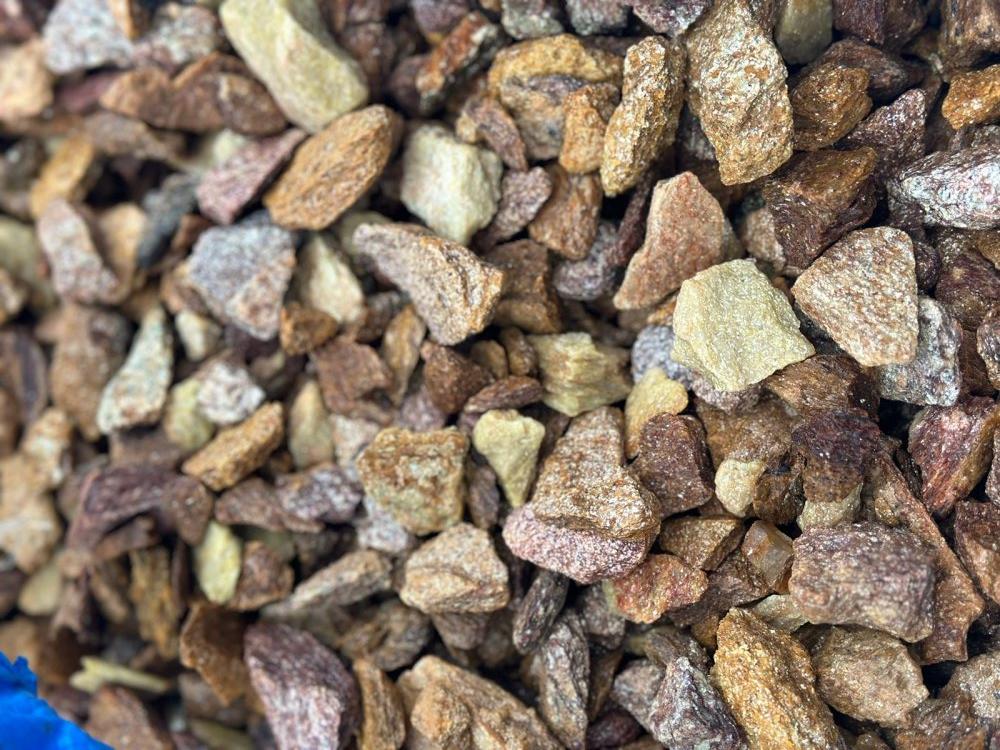 Златолит персиковый декоративная каменная крошка купить в Черноголовке