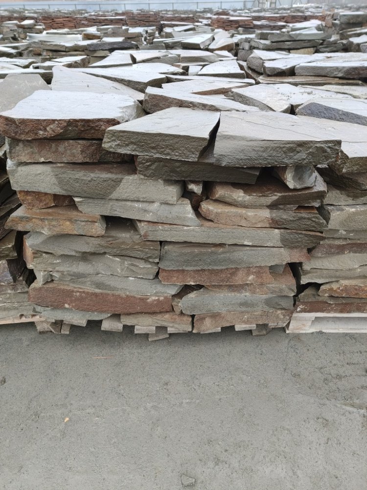 Плитняк песчаник серо-зелёный для мощения 60-65 мм купить в Черноголовке