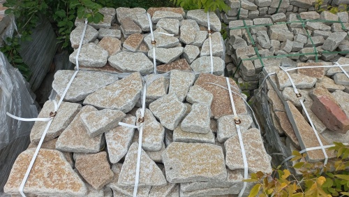 Плитняк гранитный галтованный купить в Черноголовке