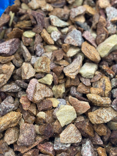 Златолит персиковый декоративная каменная крошка купить в Черноголовке