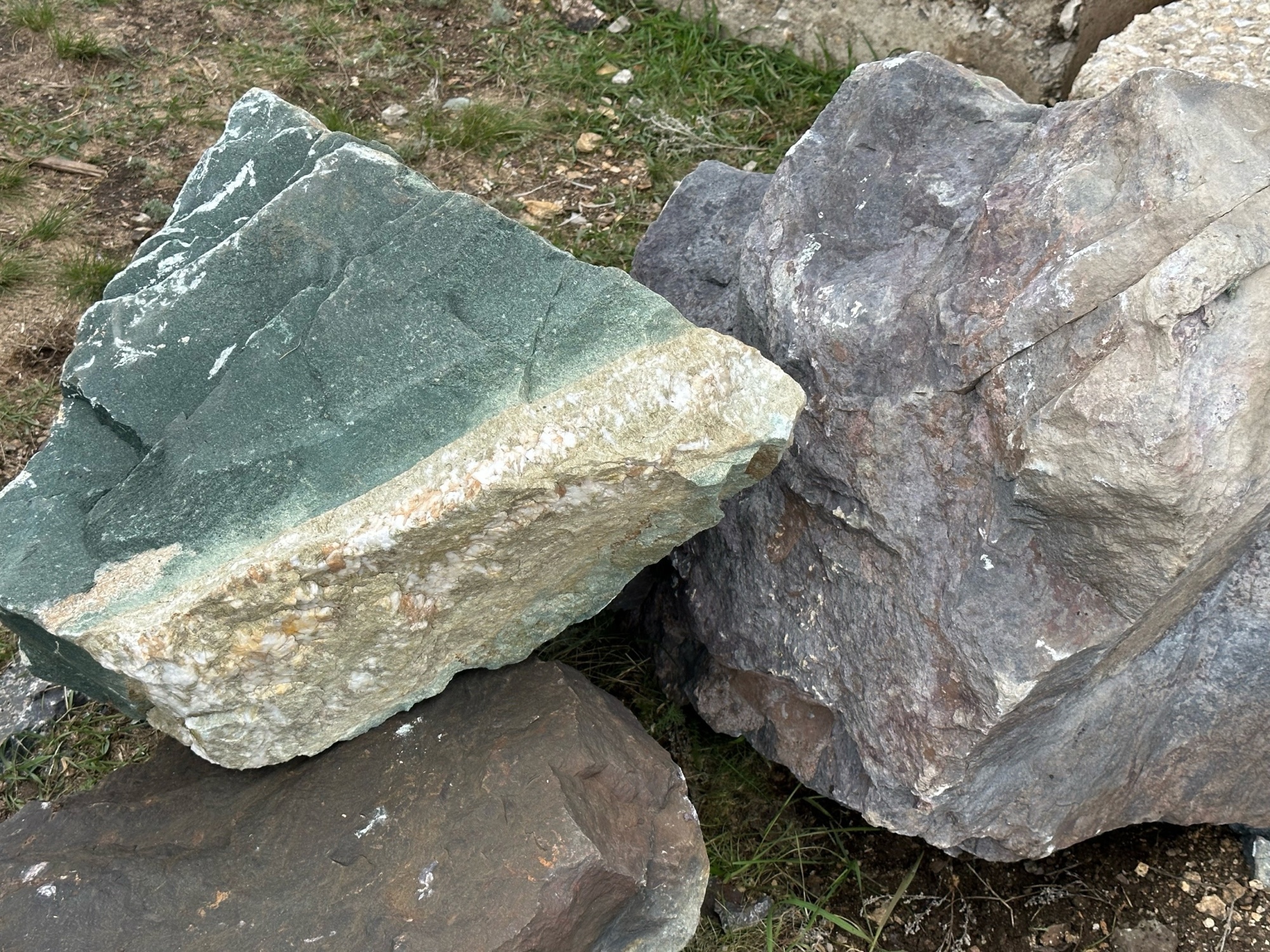 Камни для ландшафтного дизайна зелёные 10-60 килограмм купить в Черноголовке