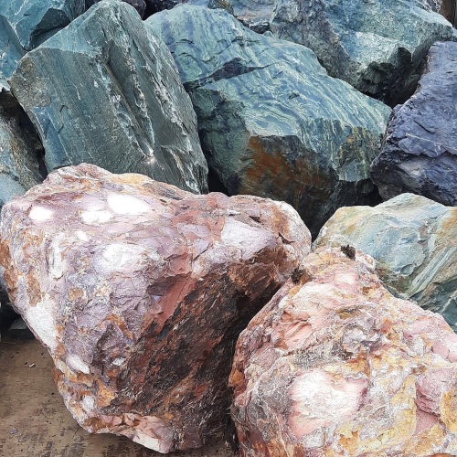 Ландшафтные глыбы красно-фиолетовые 200-1000 килограмм купить в Черноголовке