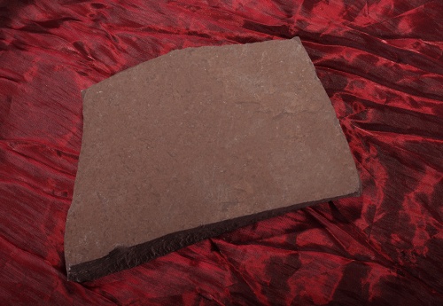 Плитняк лемезит бордовый для цоколя 1,5-2 см купить в Черноголовке