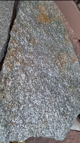 Плитняк златолит серебристый для цоколя, отмостки купить в Черноголовке