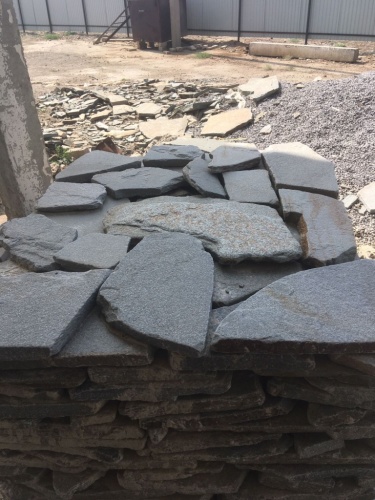 Златолит серебристый галтованный для цоколя купить в Черноголовке